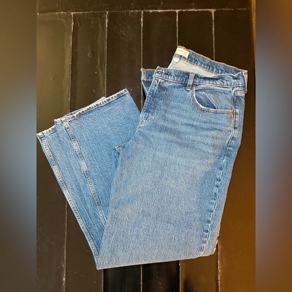 Abercrombie & Fitch Curve Love The Baggy Low Rise - Picture 4 of 5